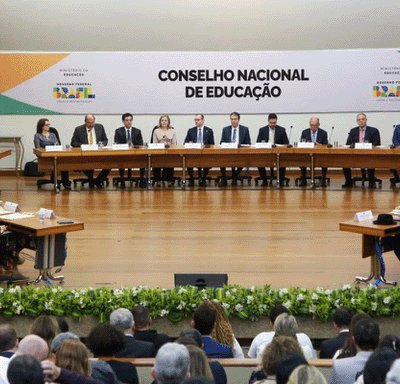 PARTICIPAÇÃO SOCIAL – MEC empossa novos membros do Conselho Nacional de Educação.